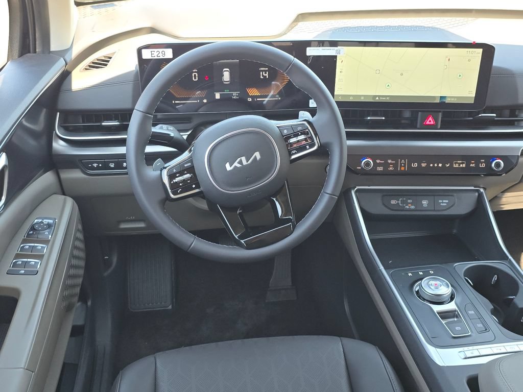 New 2026 Kia Carnival LXS FWD image 11