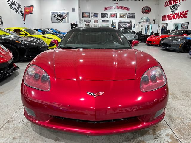 Used 2005 Chevrolet Corvette Coupe w/ Preferred Equipment Group RWD image 26