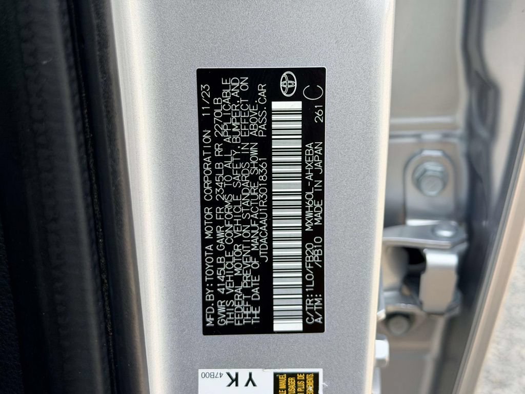 Used 2024 Toyota Prius LE FWD image 27