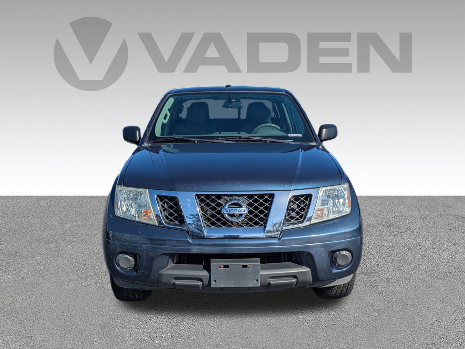 Used 2015 Nissan Frontier SV image 26