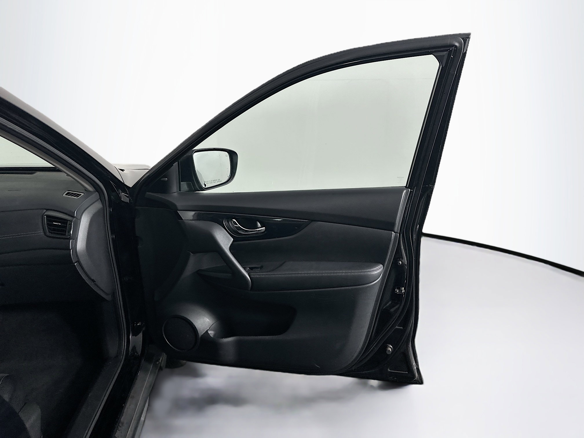 Used 2018 Nissan Rogue SL FWD image 30