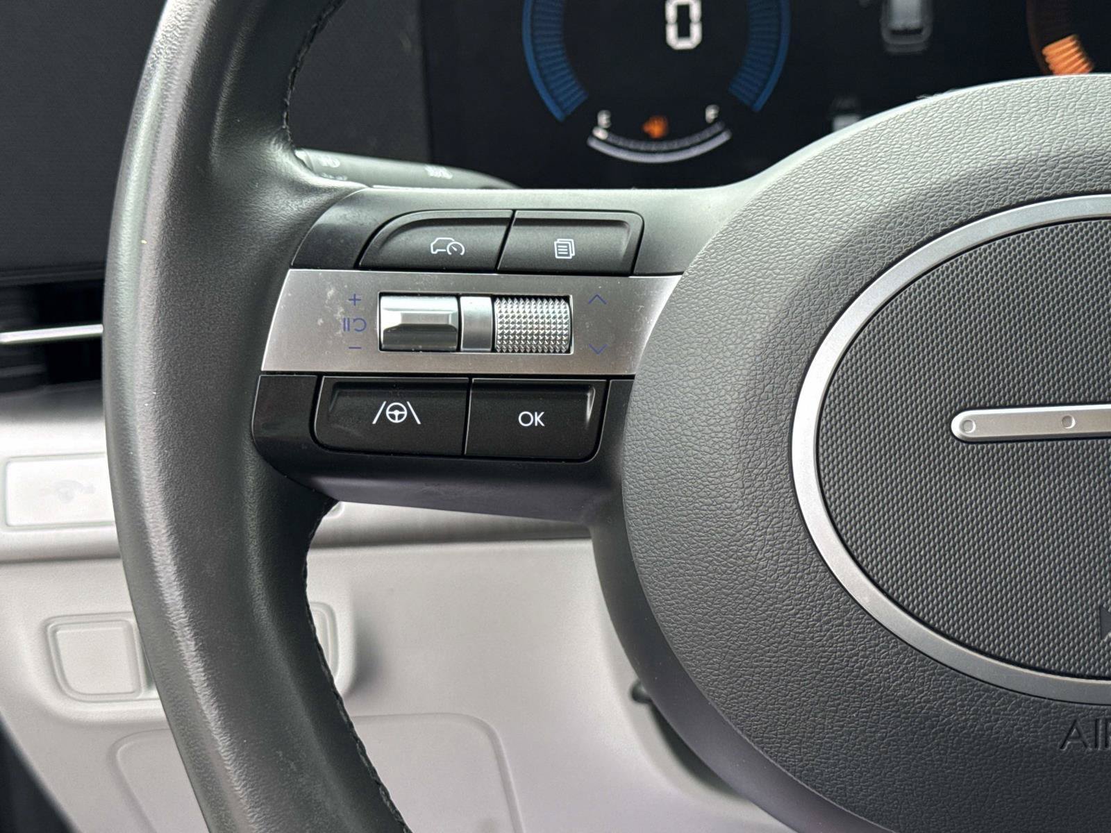 Used 2024 Hyundai Kona SEL FWD image 18