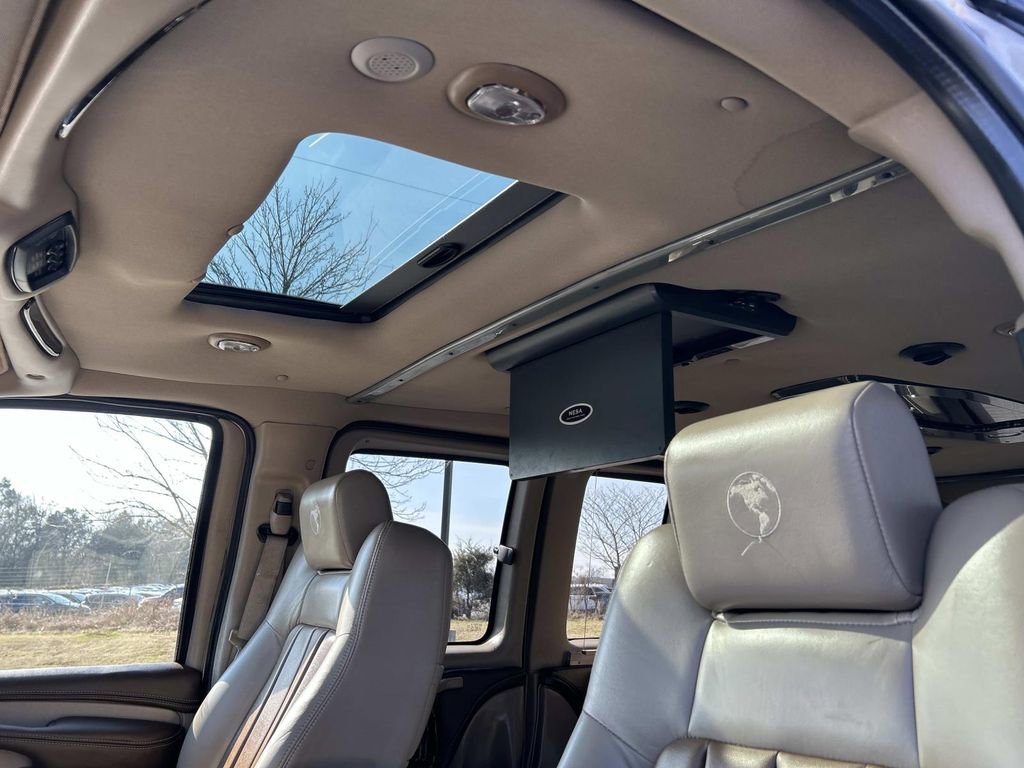 Used 2014 GMC Savana 1500 image 27