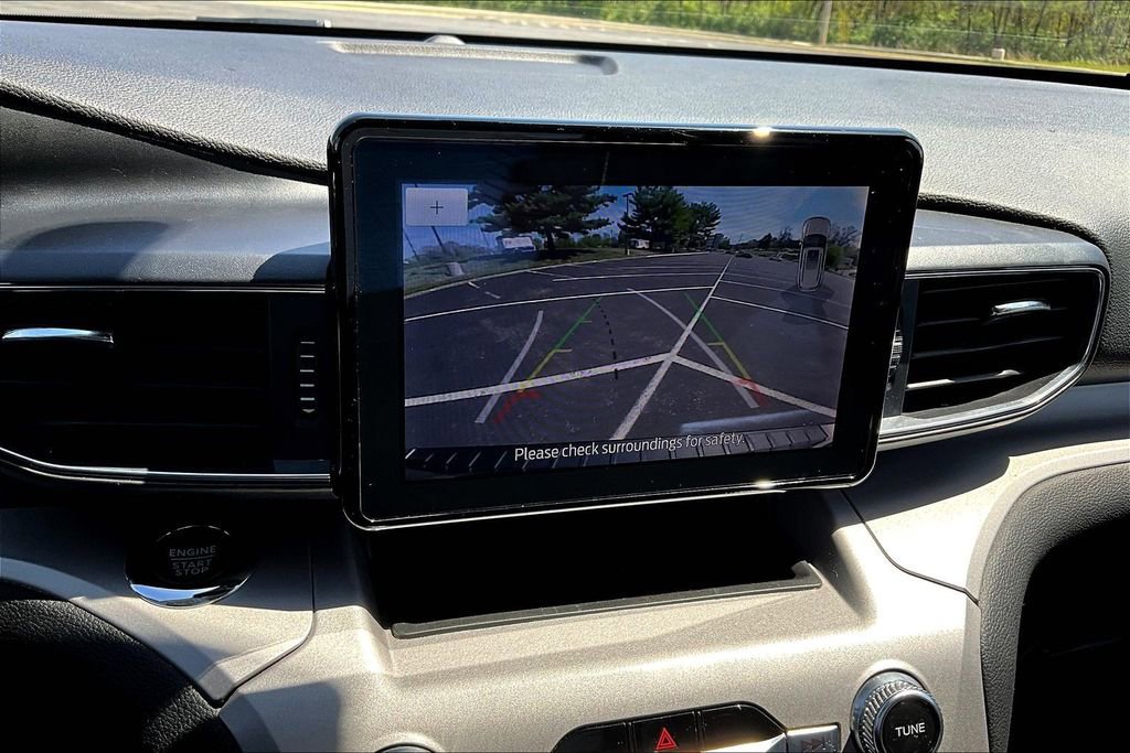 Used 2023 Ford Explorer XLT w/ Equipment Group 202A image 14