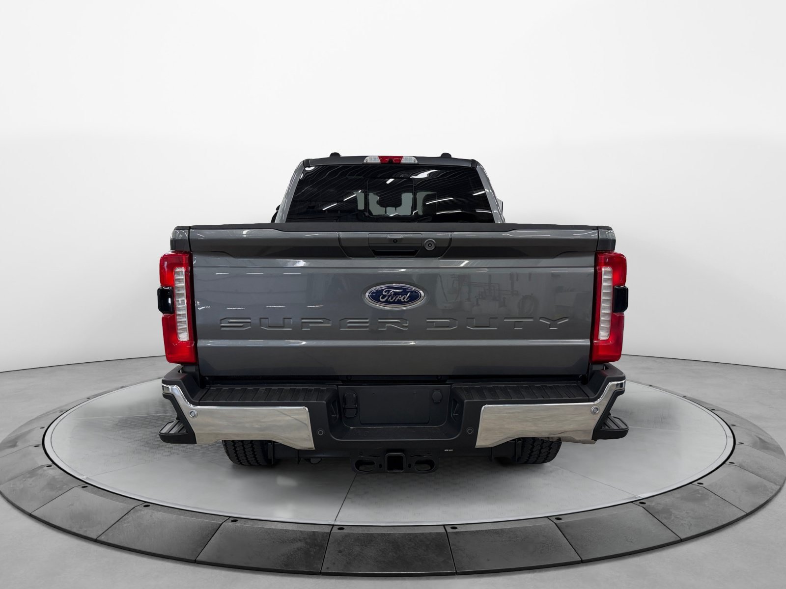 Used 2024 Ford F250 Lariat w/ FX4 Off-Road Package AWD/4WD image 6