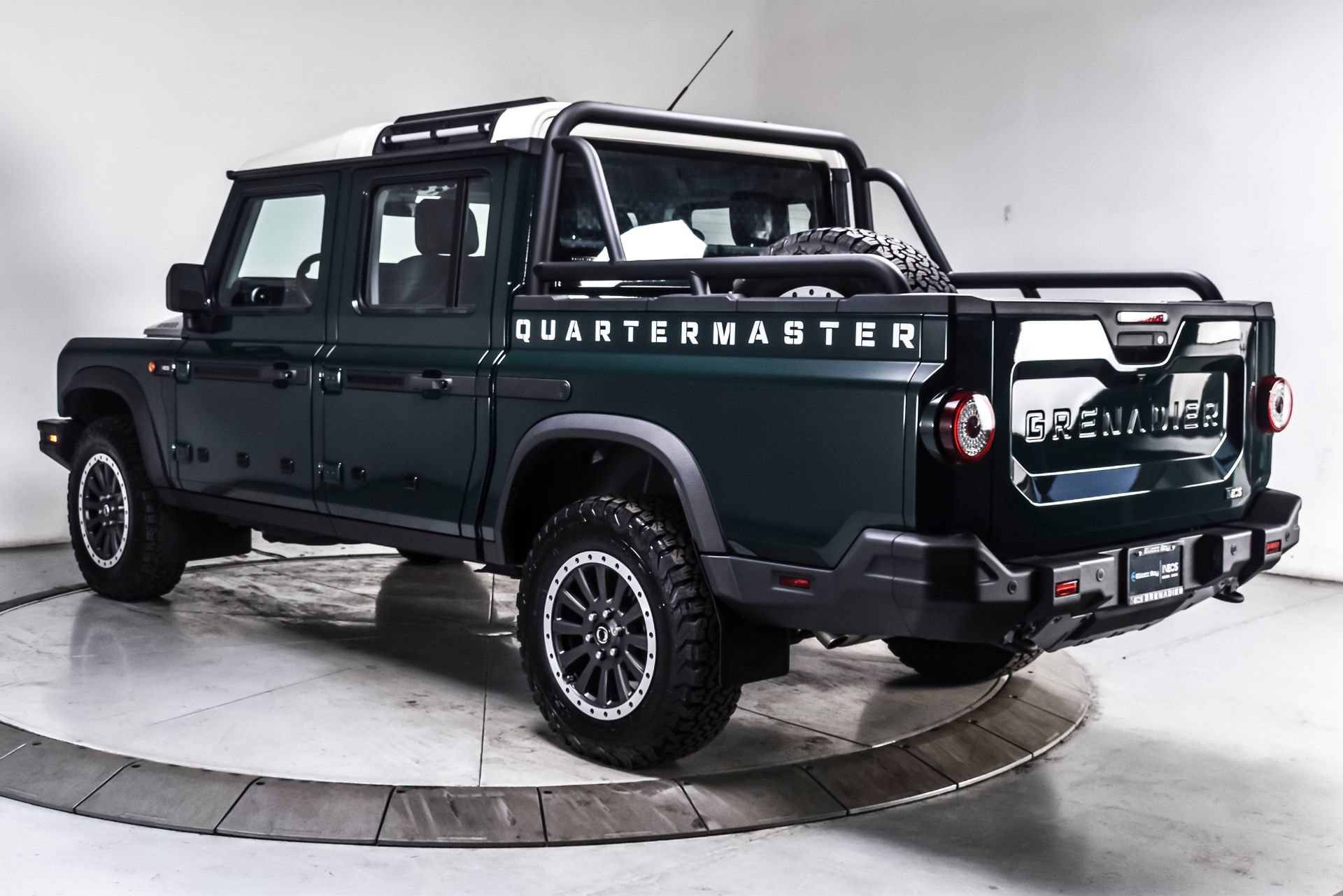 Used 2025 INEOS Grenadier Quartermaster AWD/4WD image 4