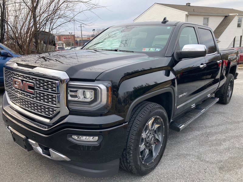 Used 2018 GMC Sierra 1500 Denali AWD/4WD image 1