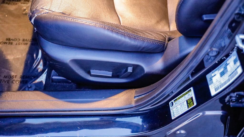 Used 2018 MAZDA MAZDA3 Grand Touring w/ Premium Equipment Package image 23