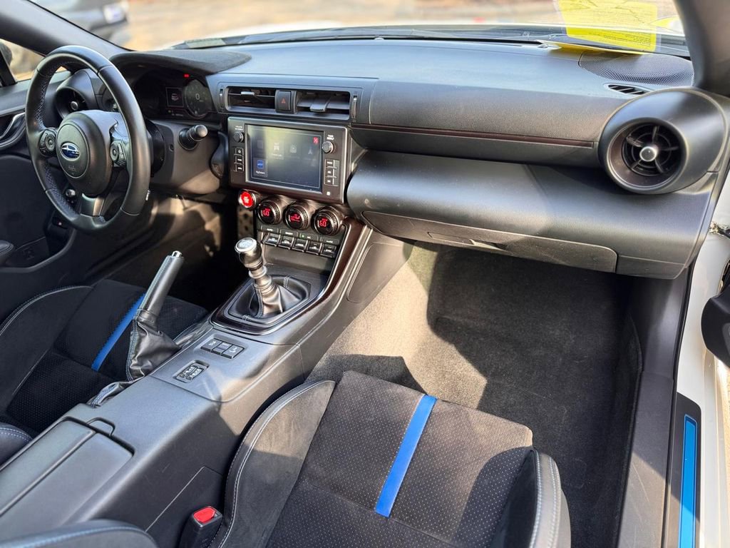 Used 2025 Subaru BRZ tS image 18