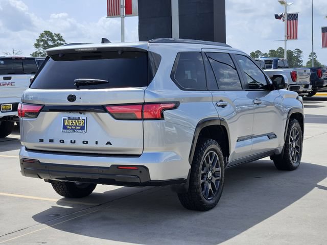 Used 2024 Toyota Sequoia Platinum AWD/4WD image 5