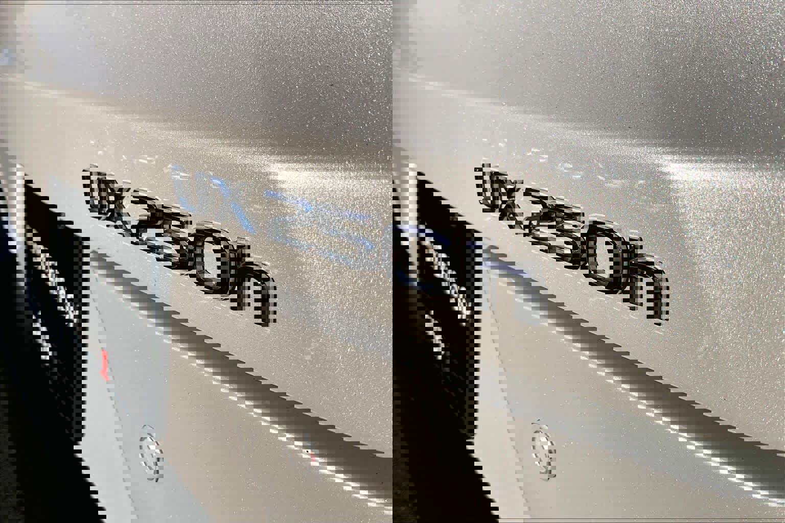 Used 2023 Lexus UX 250h FWD image 9