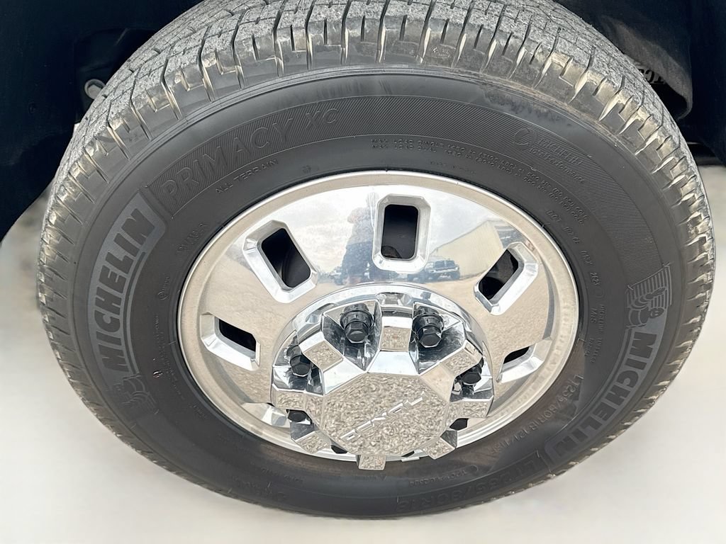 Used 2024 GMC Sierra 3500 Denali Ultimate AWD/4WD image 36