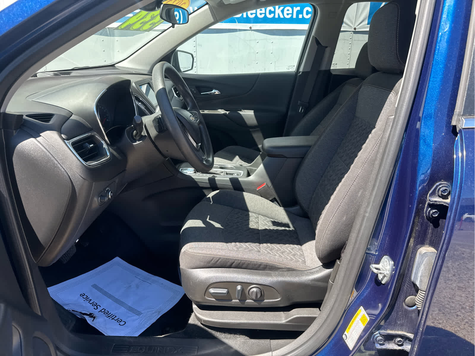 Used 2023 Chevrolet Equinox LT FWD image 17