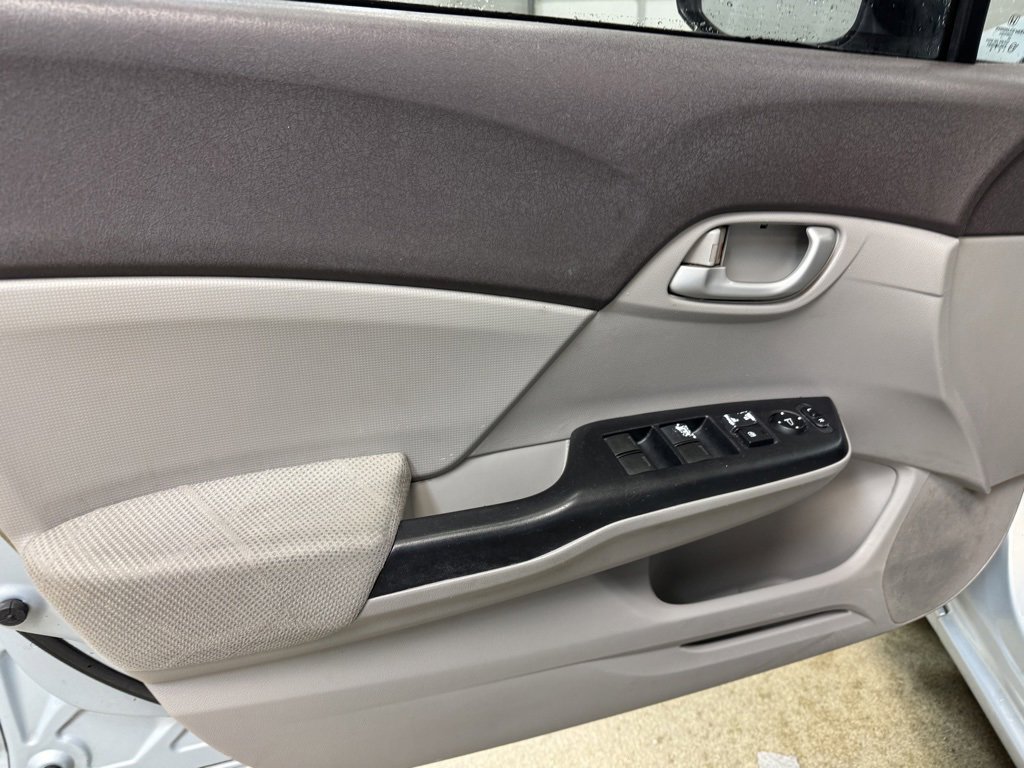 Used 2012 Honda Civic LX image 8