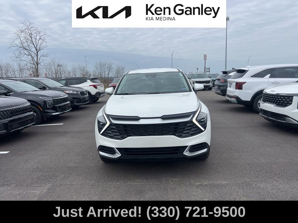 Certified 2025 Kia Sportage LX image 2