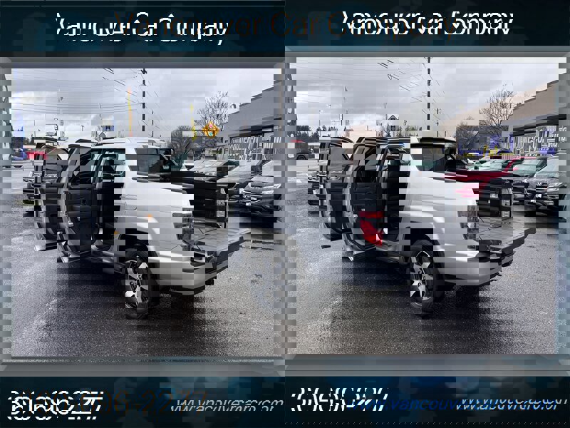 Used 2014 Honda Ridgeline SE image 32