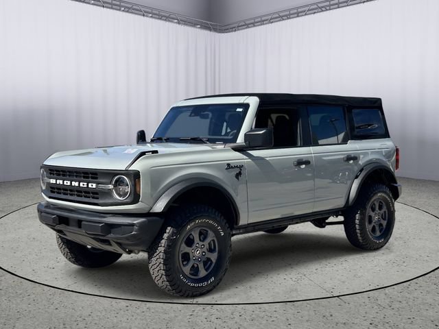 Used 2022 Ford Bronco 4-Door AWD/4WD image 2