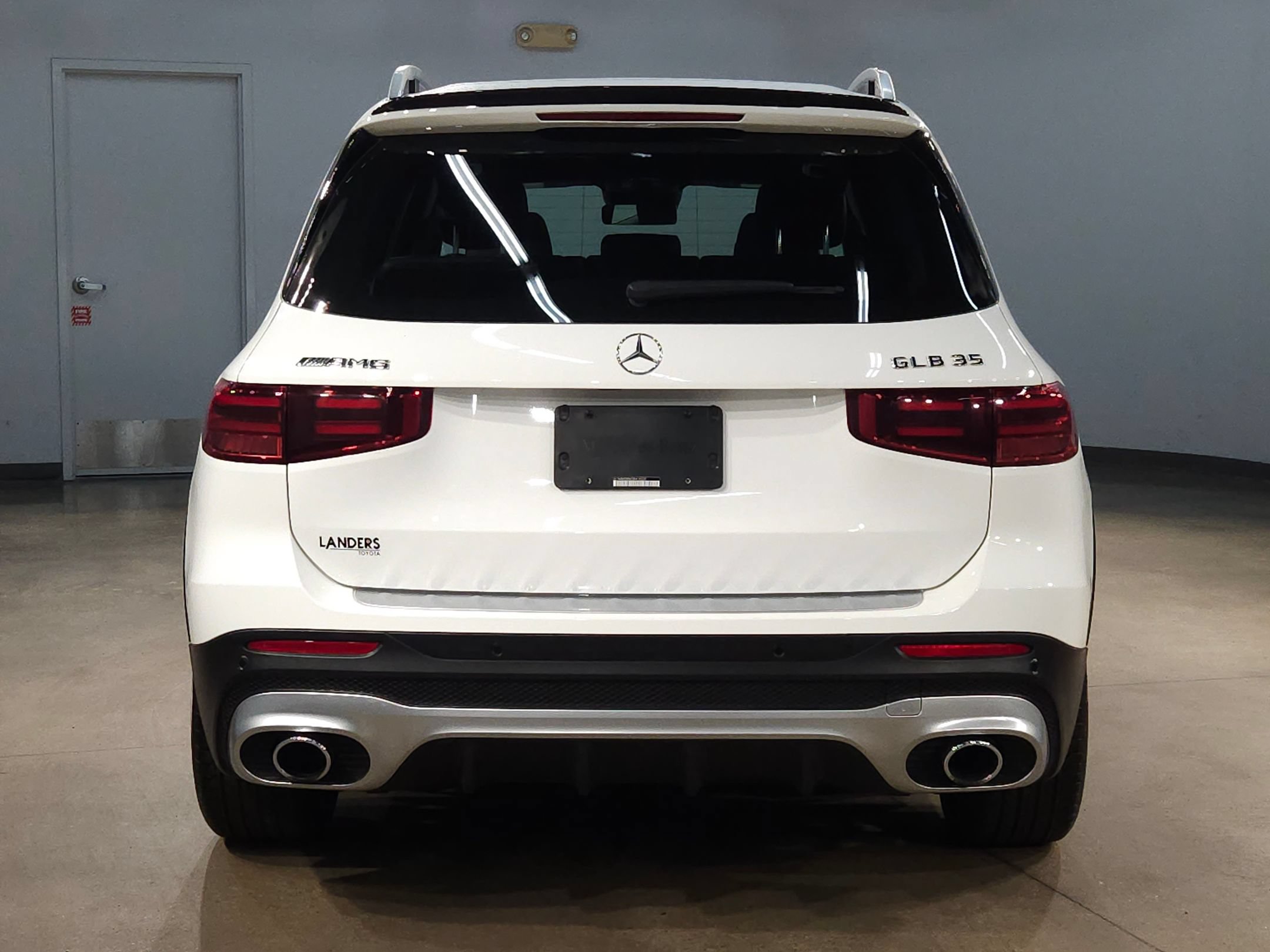 Used 2025 Mercedes-Benz GLB 35 AMG 4MATIC image 6