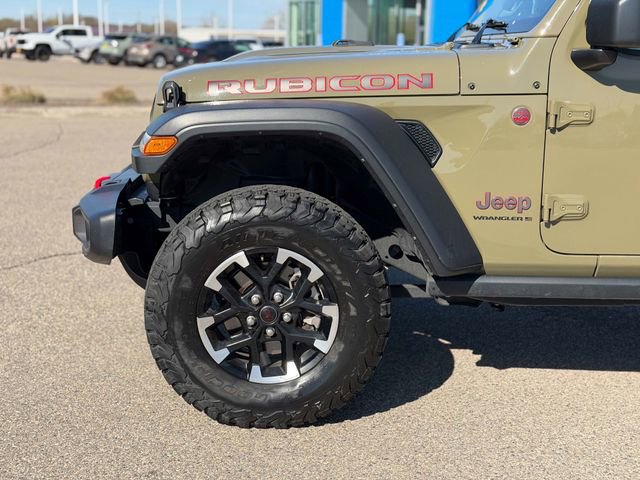 Used 2025 Jeep Wrangler Unlimited Rubicon AWD/4WD image 11
