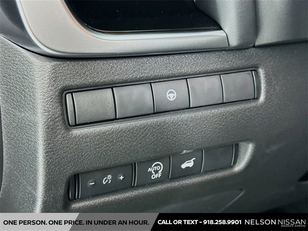 New 2026 Nissan Rogue SV image 10