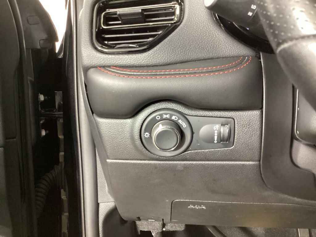 Used 2024 Dodge Durango GT AWD/4WD image 14