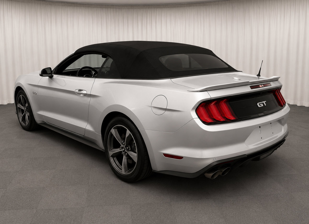 Used 2019 Ford Mustang GT Premium w/ Equipment Group 401A RWD image 5