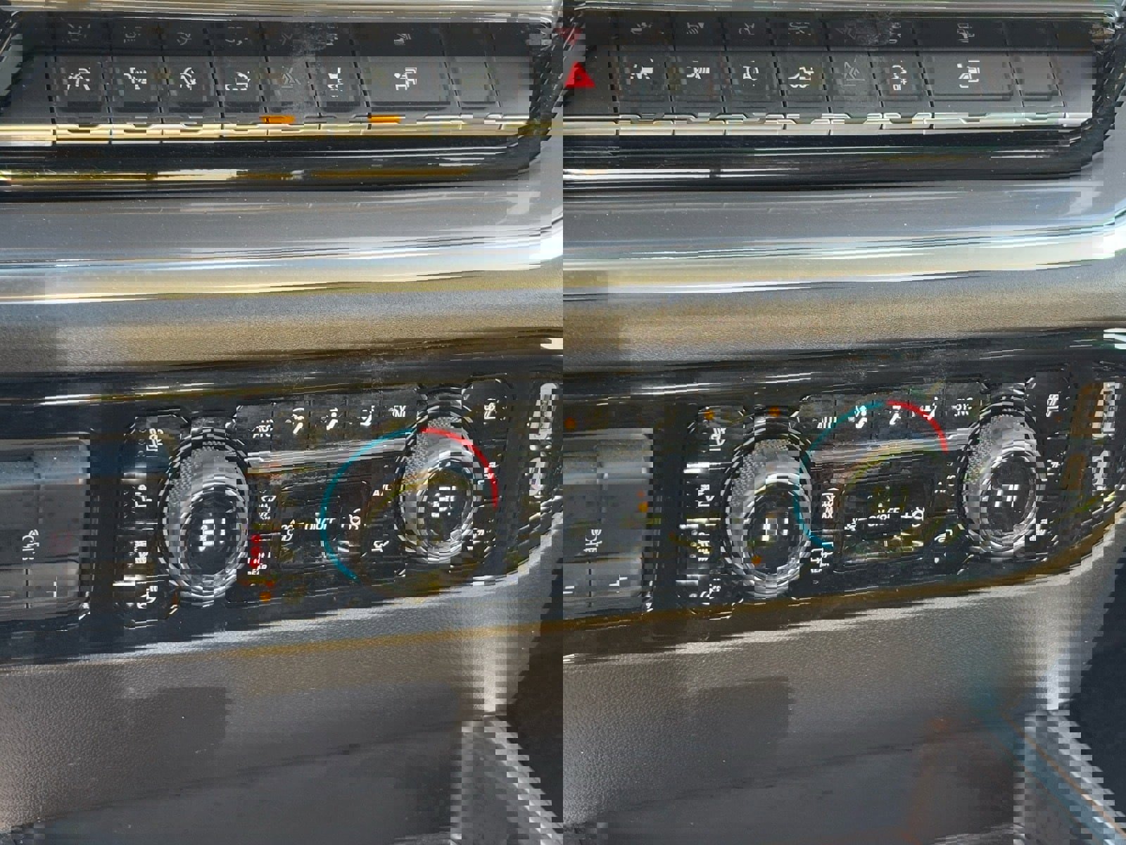 Used 2024 Chevrolet Silverado 1500 High Country image 24