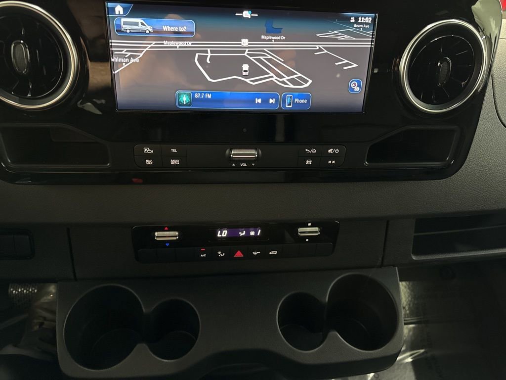 New 2025 Mercedes-Benz Sprinter 4500 image 28