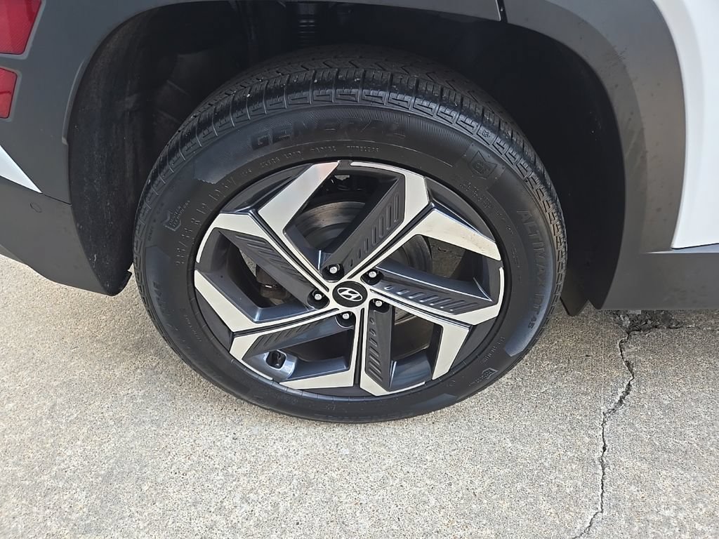 Used 2022 Hyundai Tucson Limited AWD/4WD image 25