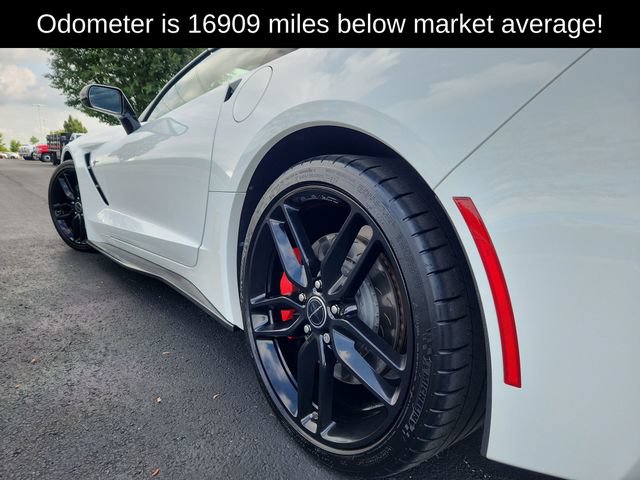 Used 2019 Chevrolet Corvette Stingray Coupe RWD image 17