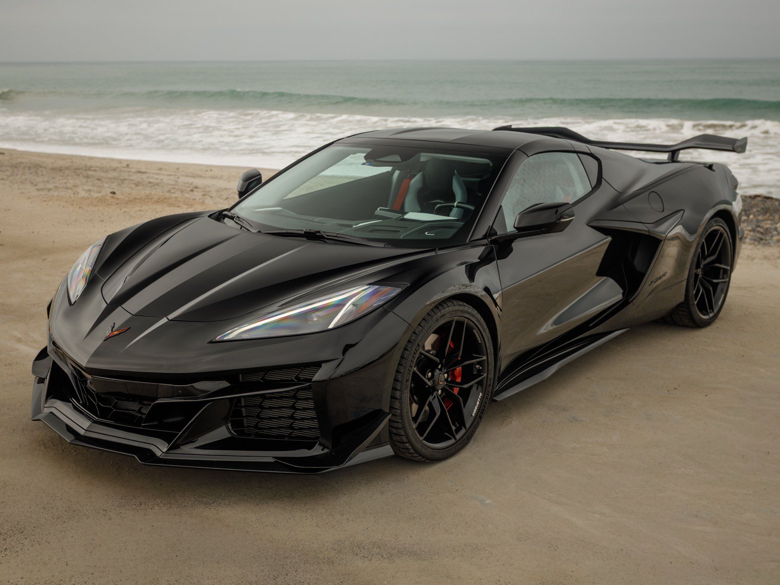 Used 2026 Chevrolet Corvette Z06 RWD image 1