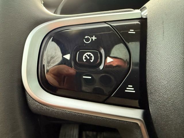 Used 2024 Volvo XC90 B6 Plus w/ Protection Package Premier image 21