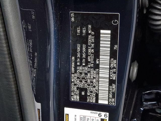 Used 2025 Lexus GX 550 w/ Accessory Package (2T) AWD/4WD image 30