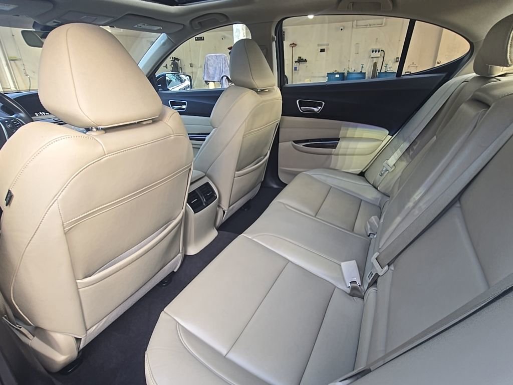 Used 2020 Acura TLX image 27
