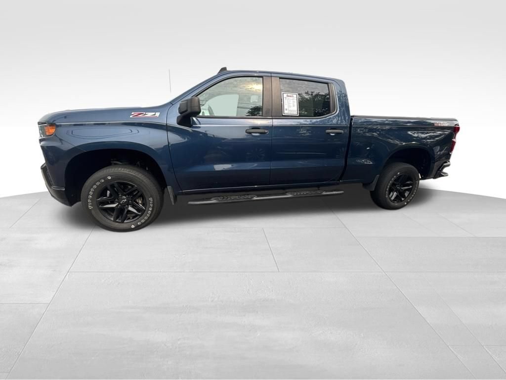 Used 2019 Chevrolet Silverado 1500 Custom Trail Boss w/ Custom Convenience Package AWD/4WD image 3
