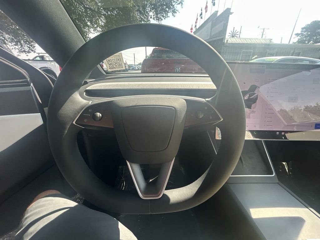 Used 2026 Tesla Model Y 2WD image 15