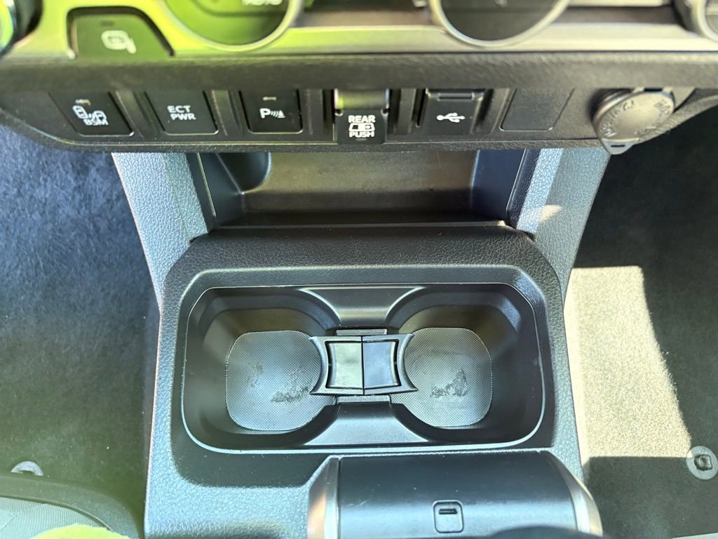 Used 2022 Toyota Tacoma SR5 image 18