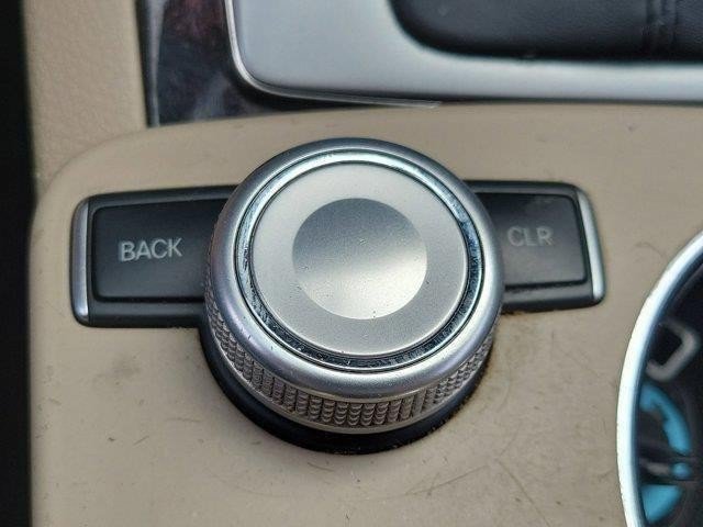 Used 2010 Mercedes-Benz GLK 350 4MATIC image 28