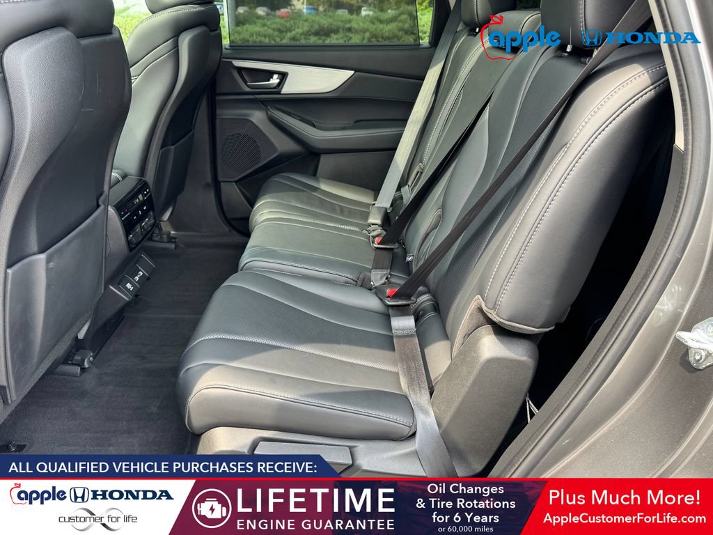 Used 2024 Acura MDX w/ Technology Package AWD/4WD image 18