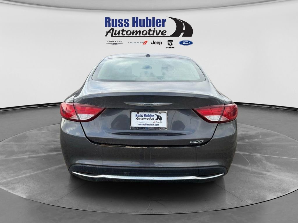 Used 2015 Chrysler 200 Limited w/ Convenience Group FWD image 7