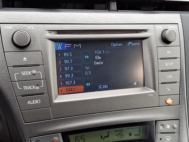 Used 2014 Toyota Prius Two image 16