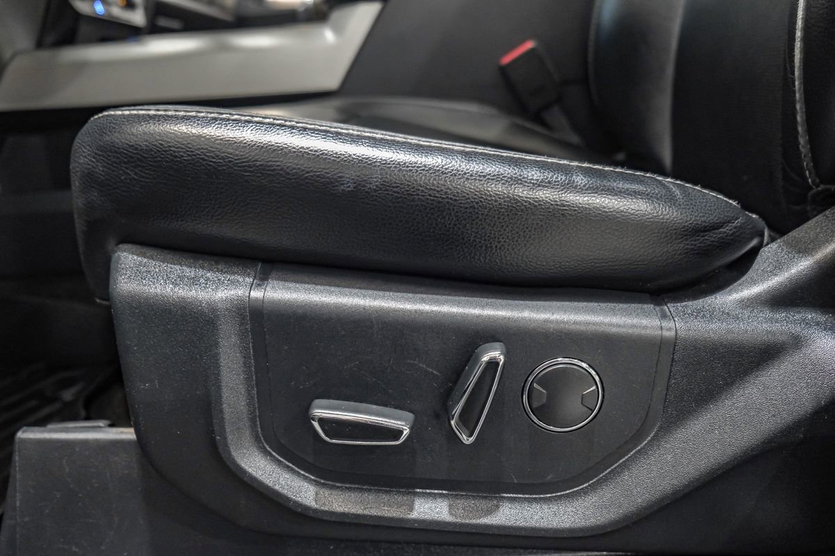 Used 2017 Ford F350 Lariat w/ Lariat Ultimate Package image 33