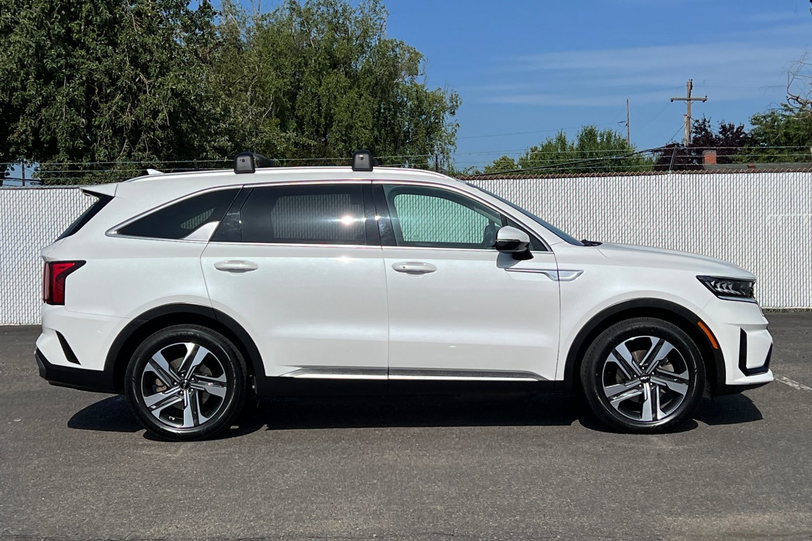 Used 2024 Kia Sorento EX image 3