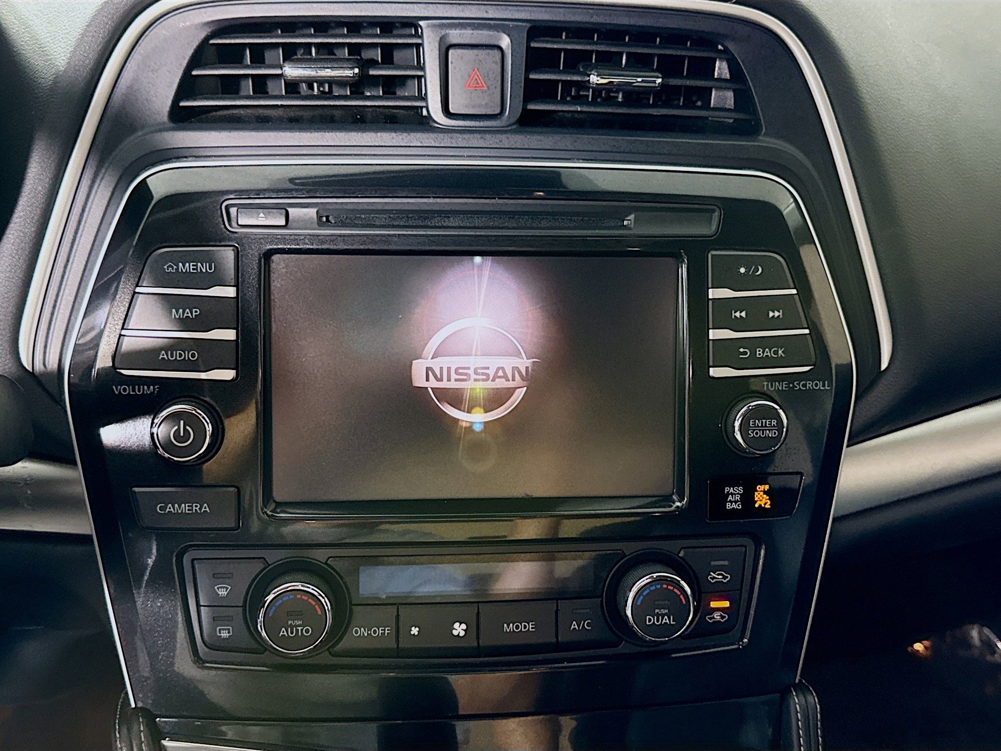 Used 2022 Nissan Maxima SV w/ Floor Mat Group FWD image 18