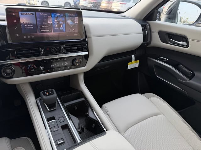 New 2026 Nissan Pathfinder SL AWD/4WD image 32