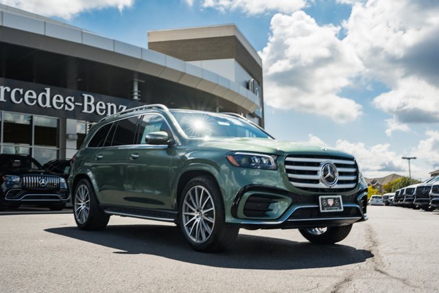 New 2026 Mercedes-Benz GLS 450 4MATIC image 1