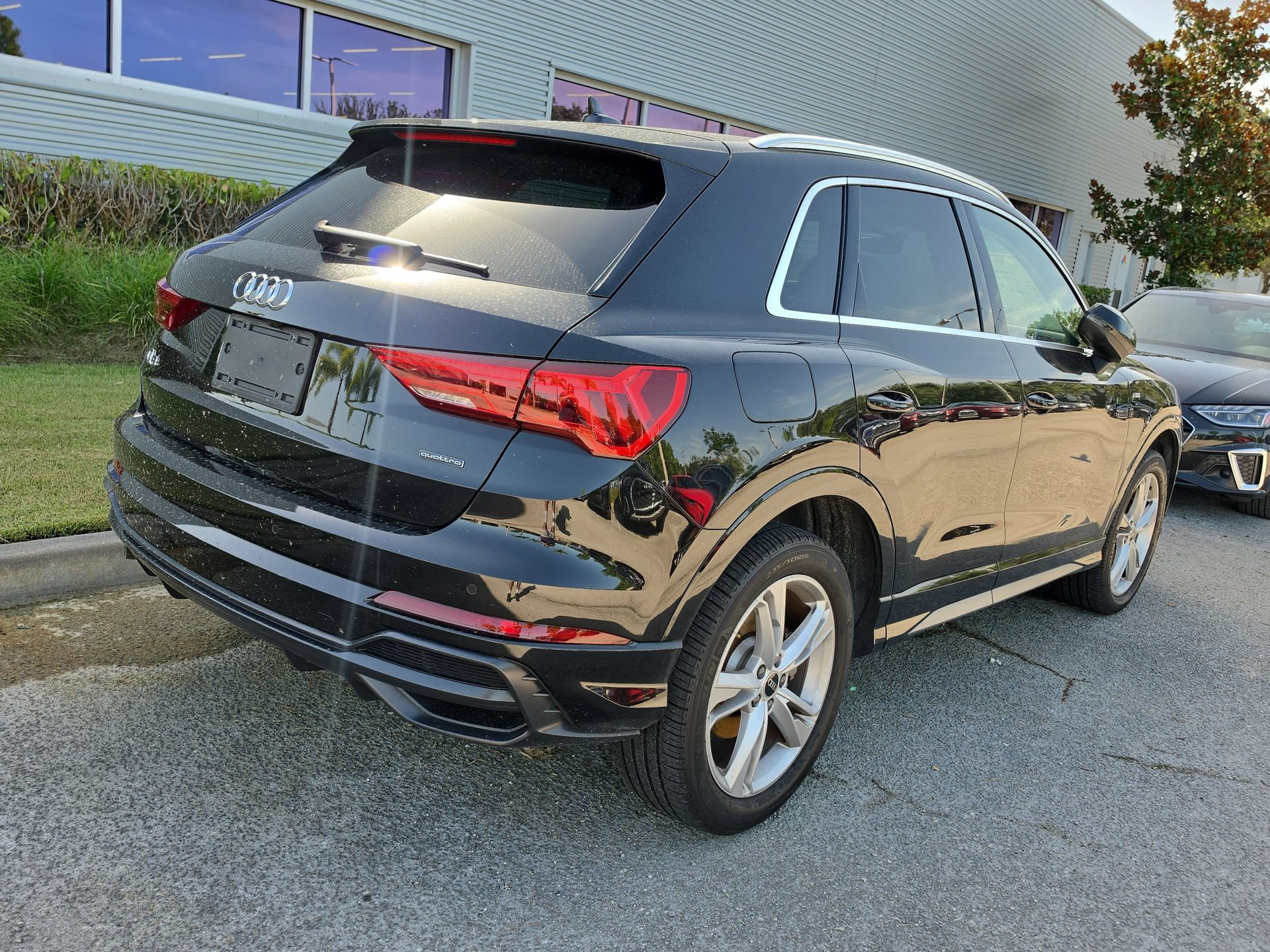 Certified 2022 Audi Q3 2.0T Premium Plus w/ Premium Plus Package AWD/4WD image 4