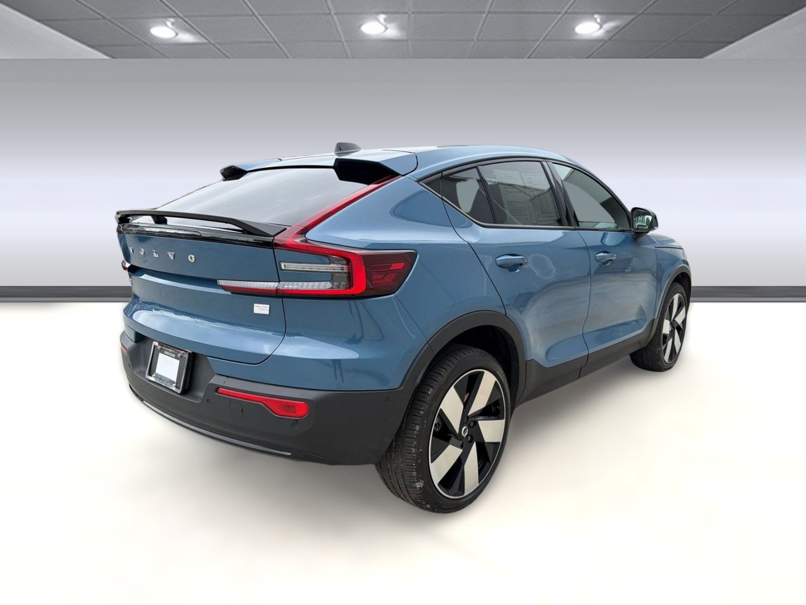 Certified 2023 Volvo C40 P8 Recharge Ultimate image 8