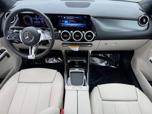 New 2025 Mercedes-Benz GLA 250 4MATIC image 4