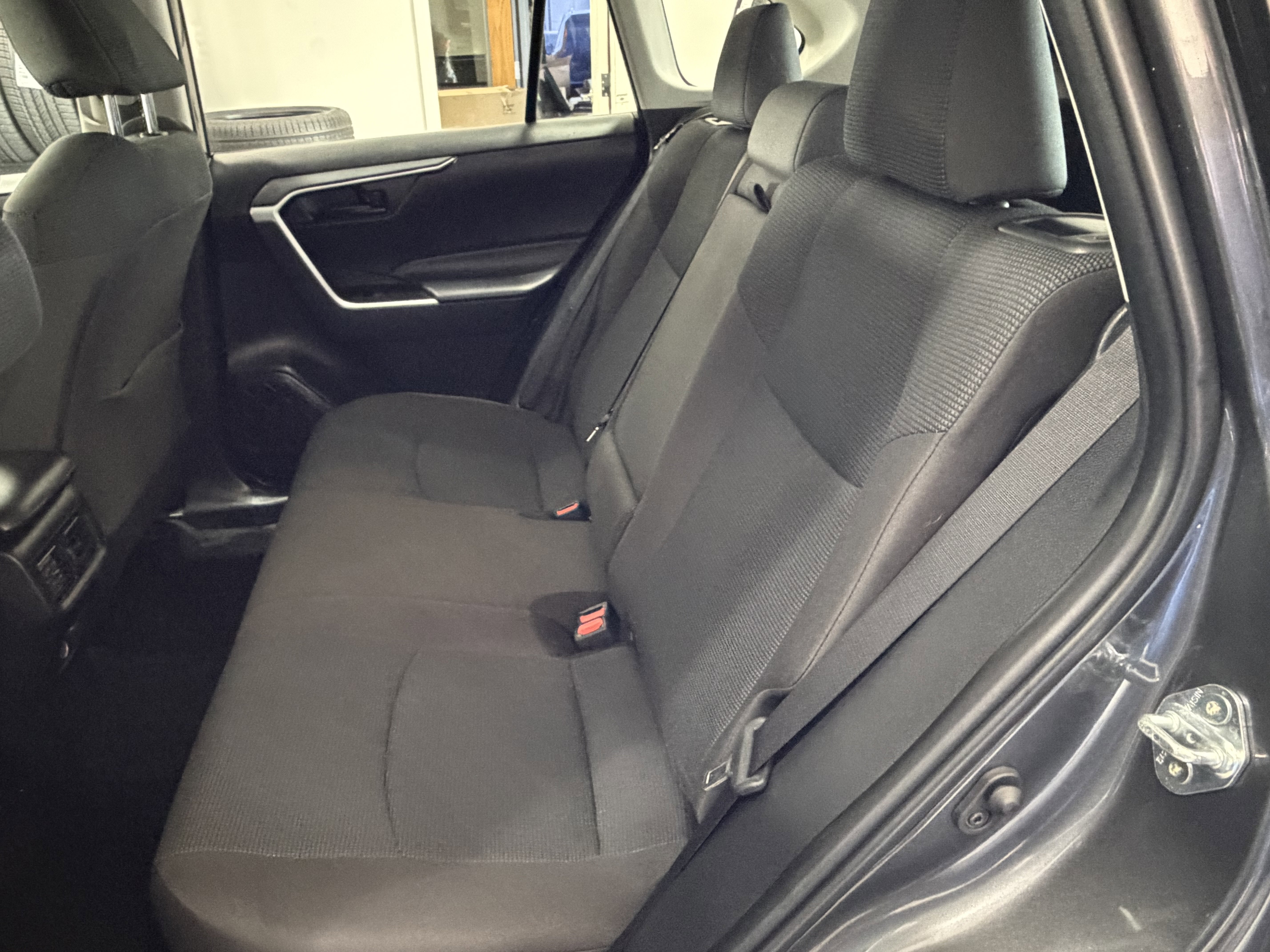 Used 2025 Toyota RAV4 LE AWD/4WD image 26